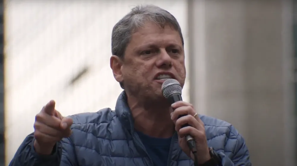 Centrão entra em alerta após discurso de Tarcísio contra Moraes
