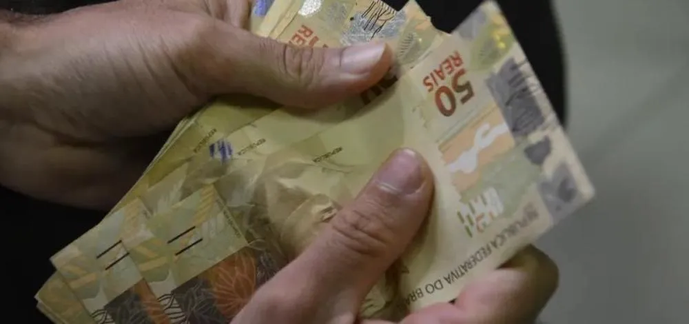 PF aponta uso de agências bancárias para lavar R$ 331 milhões em esquema de combustíveis