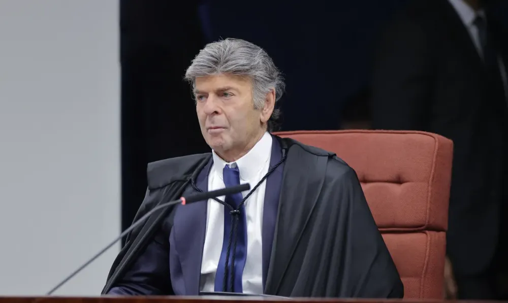 Fux absolve réus do crime de organização criminosa