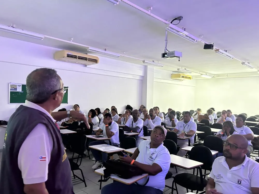 Prefeitura de Lauro de Freitas capacita Agentes de Endemias para reforçar combate à leishmaniose