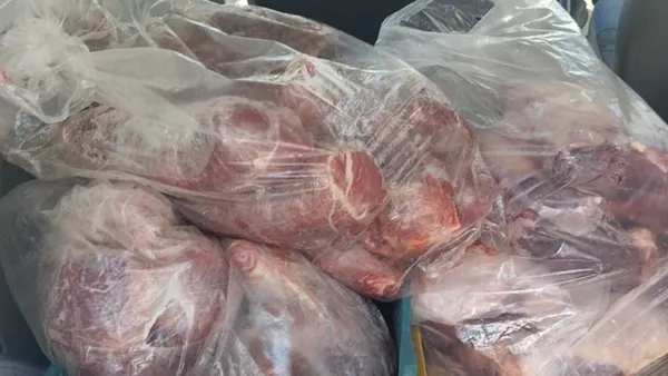 Polícia apreende 330 kg de carne imprópria para consumo 