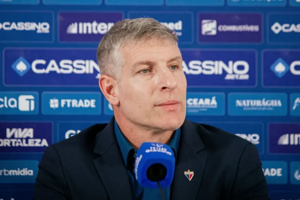 Novo técnico do Fortaleza é regularizado e estreia contra o Vitória