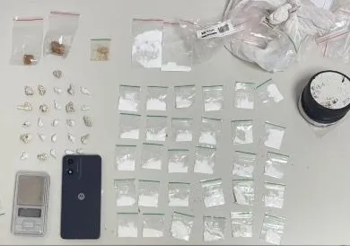 Suspeito é detido com drogas e balança de precisão em Camaçari