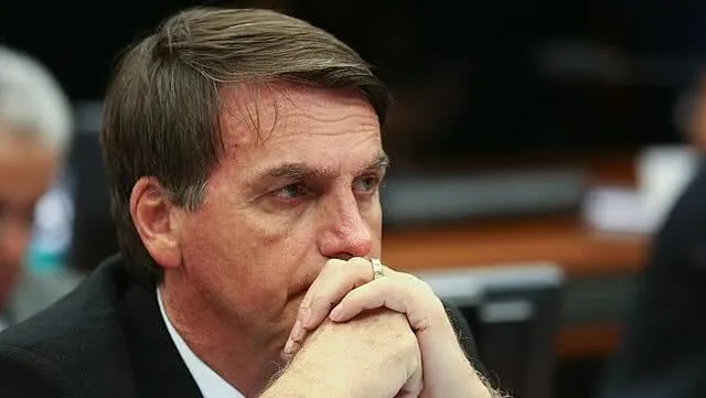 Prisão de Bolsonaro tem apoio de 50% e rejeição de 43% dos brasileiros, diz pesquisa