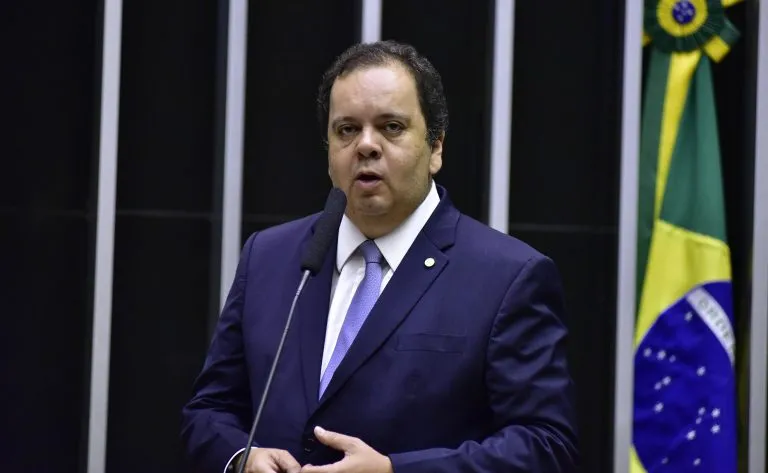 PF aponta envolvimento do deputado Elmar Nascimento em esquema de fraudes e desvios públicos