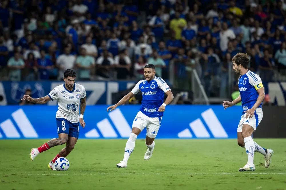 Bahia encara o Cruzeiro buscando virar a página após eliminação e recuperar lugar no G-4