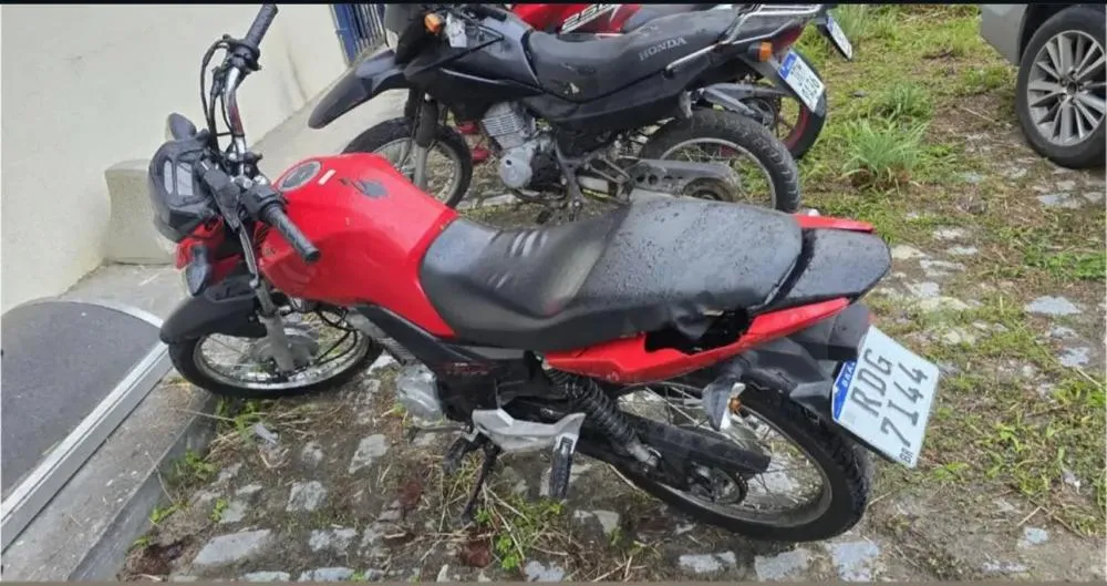 Polícia recupera motocicleta furtada em Dias d’Ávila