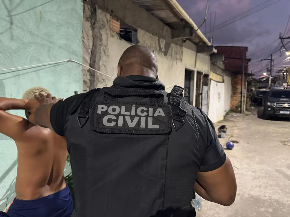 Polícia cumpre mandados em Salvador, Lauro de Freitas e Camaçari