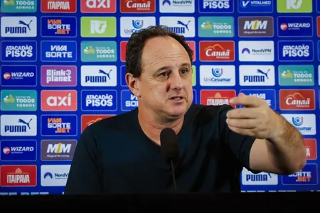 Rogério Ceni projeta retorno de atacante para duelo diante do Vasco