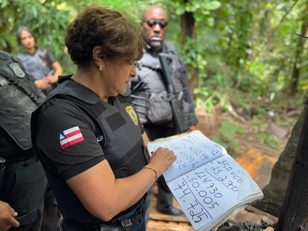Caderno do tráfico é apreendido em Vila de Abrantes