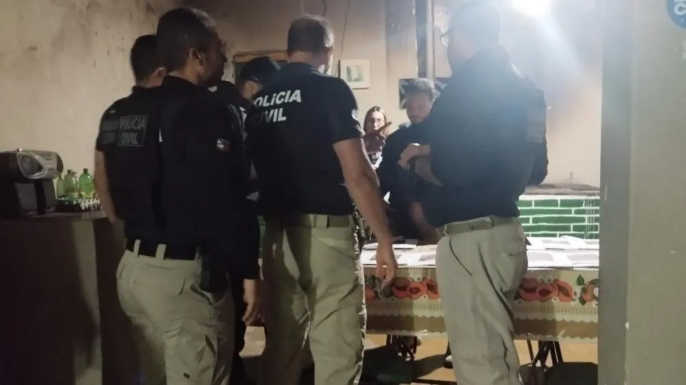 Operação Castelo de Cartas cumpre mandados contra grupo criminoso na Bahia