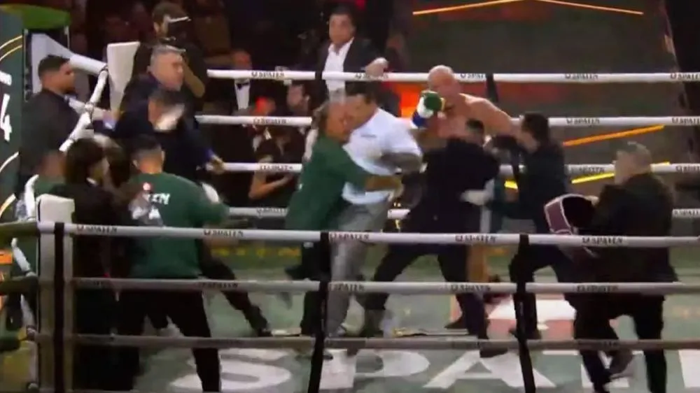 Duelo entre Popó e Wanderlei termina em briga generalizada