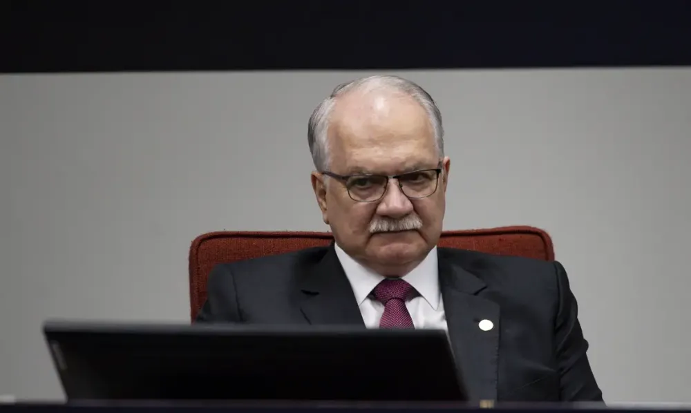 Fachin toma posse na presidência do STF nesta segunda (29)