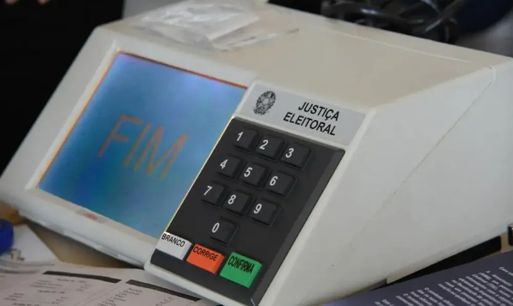 Com vetos, Lula sanciona limite para inelegibilidade por Ficha Limpa