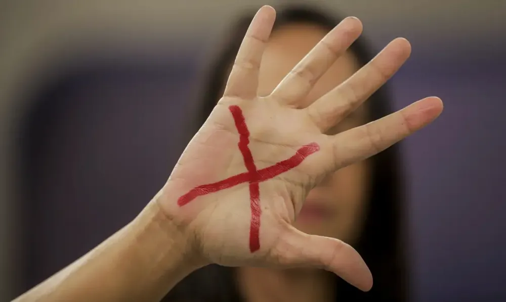 Governo cria pensão especial para órfãos de feminicídio