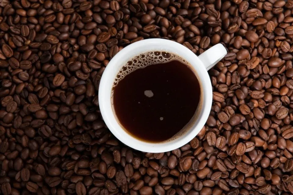 Disparada do preço do café leva brasileiros a reduzir consumo, diz pesquisa