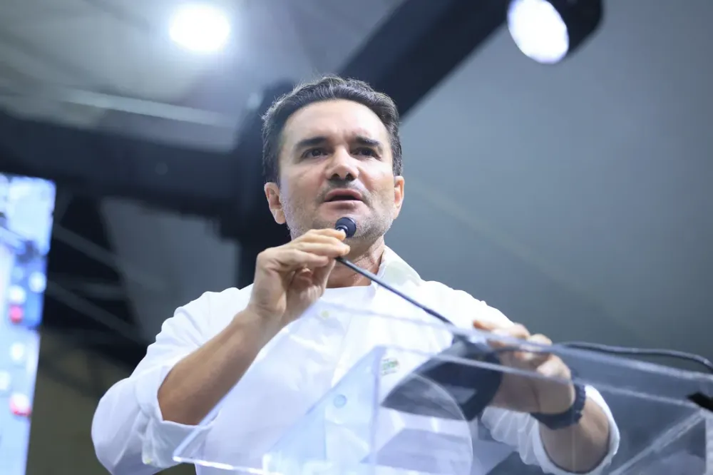 União Brasil dá ultimato em Celso Sabino e deve expulsá-lo do partido