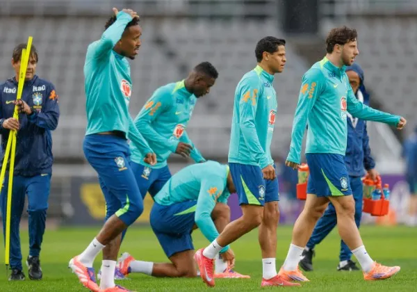 Seleção inicia treinos na Coreia do Sul com apenas dez jogadores à disposição
