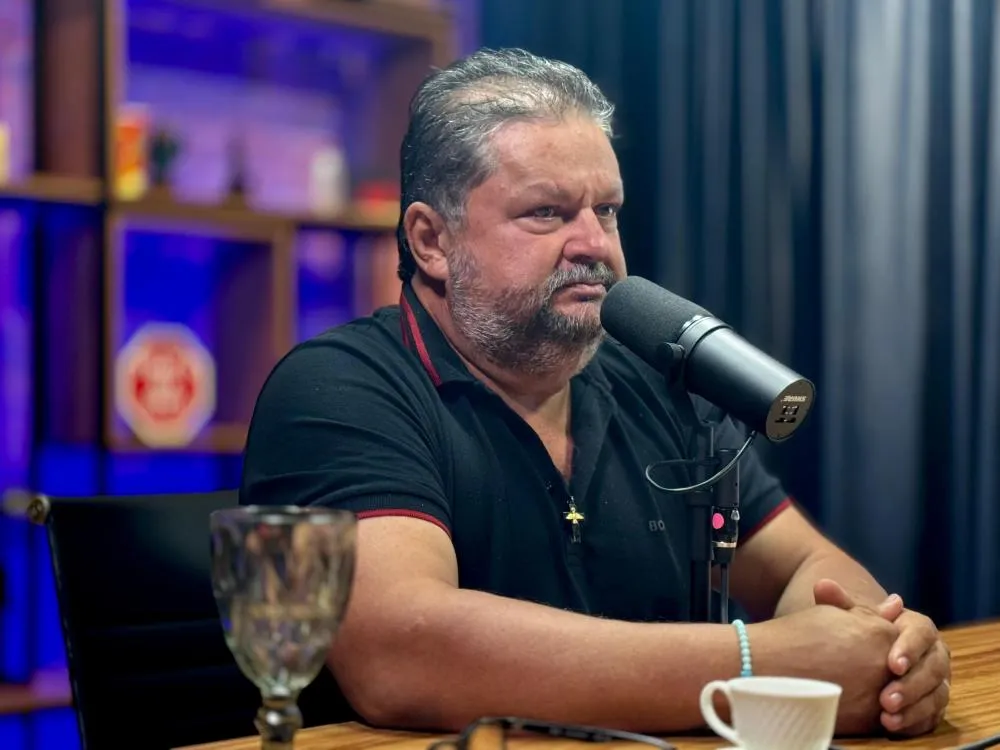 Vazamento de áudio com falas racistas e misóginas expõe presidente da Câmara de Dias d’Ávila, Junior do Requeijão