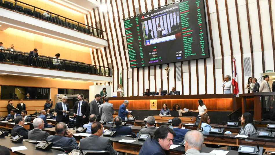 Deputados decidem manter prisão de Binho Galinha em votação na Alba