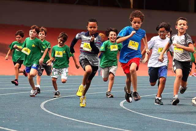 Fim de semana esportivo tem Maratona Kids, futebol e campeonato de fisiculturismo 