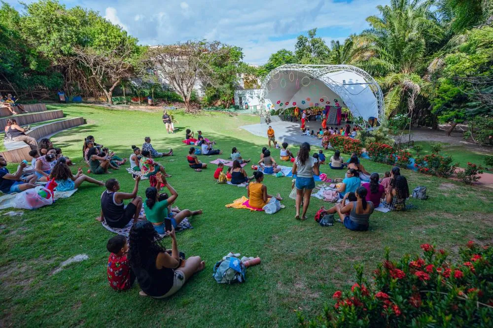 Magia do circo toma conta do Parque Ecológico de Vilas do Atlântico