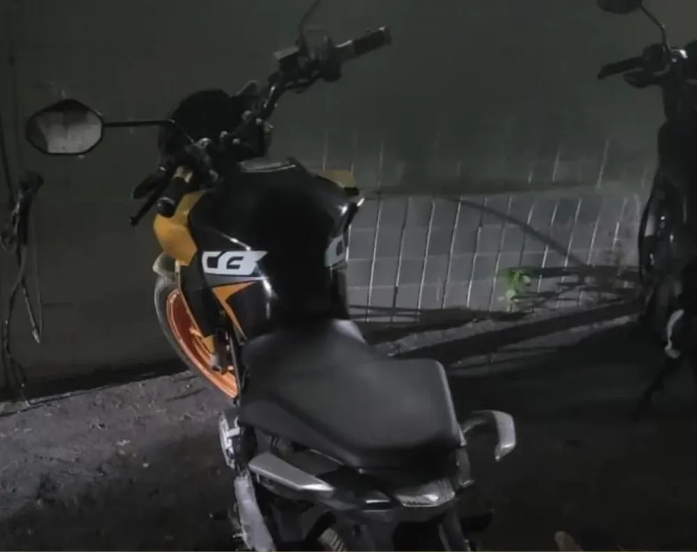 Perseguição policial termina com recuperação de moto roubada em Camaçari