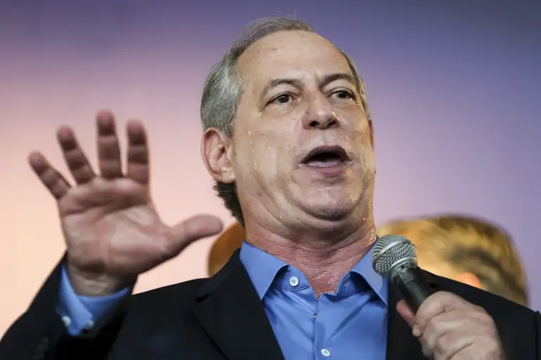 Presidente do PSDB no Ceará anuncia filiação de Ciro Gomes ao partido