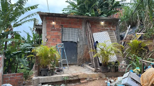 Mulher é presa suspeita de esfaquear filho de 8 anos no bairro de São Caetano