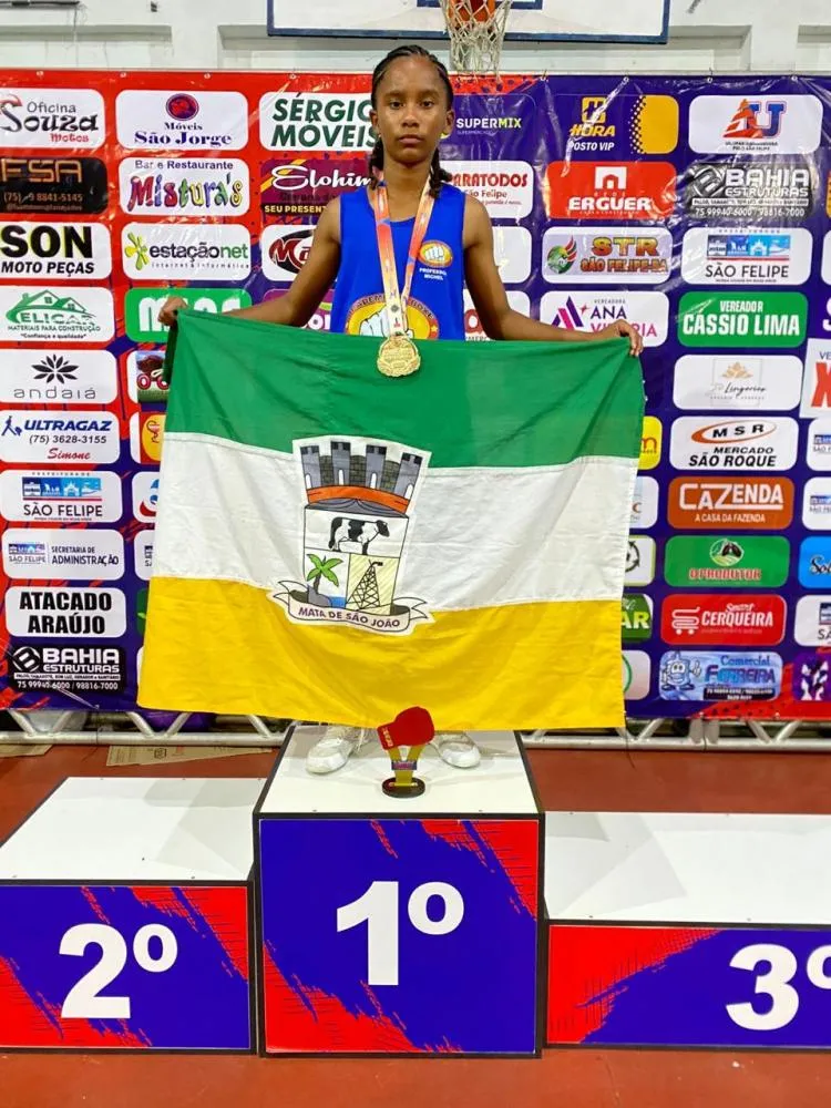 Jovens atletas de Mata de São João conquistam medalhas no Intermunicipal de Boxe em São Felipe