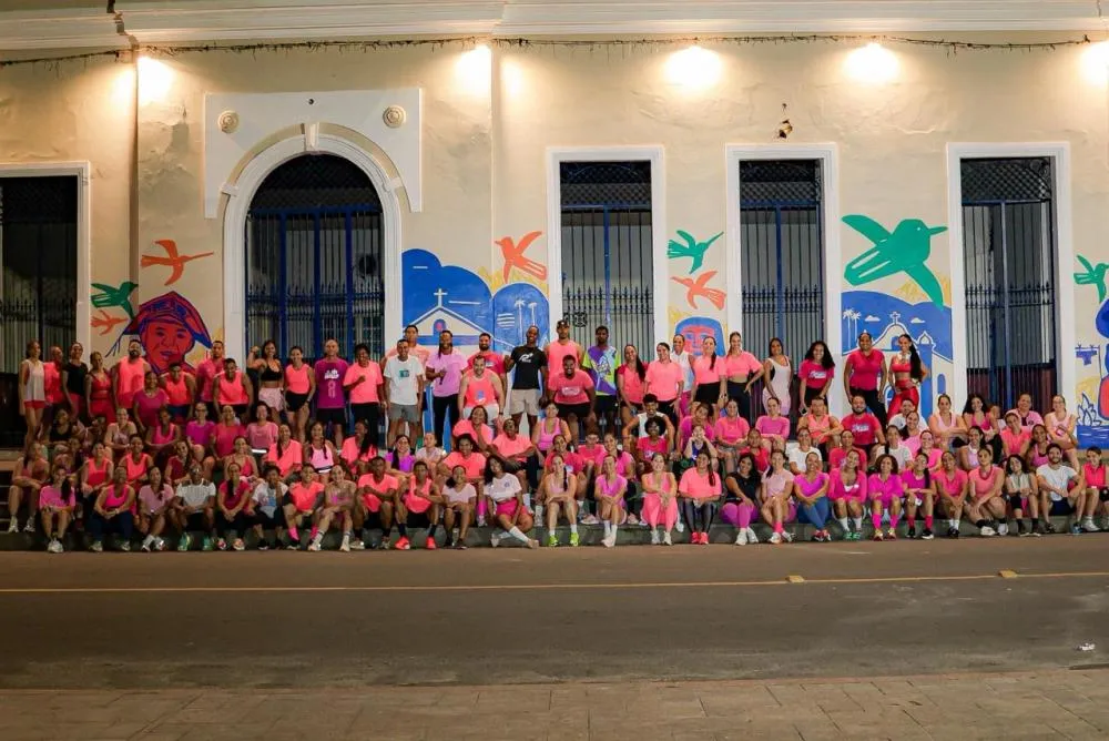 Treinão em alusão ao Outubro Rosa movimenta a noite de quinta-feira em Mata de São João
