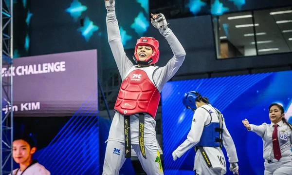 Brasileira Maria Clara Pacheco é campeã mundial de taekwondo na China