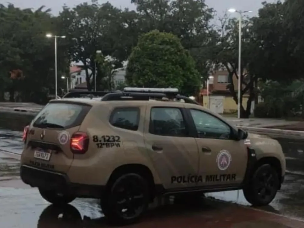 Homem com mandado de prisão em aberto é preso no centro de Camaçari