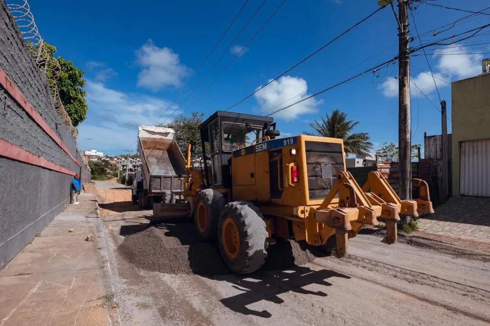 Pavimenta Lauro avança com obras nos bairros do Caji e Buraquinho