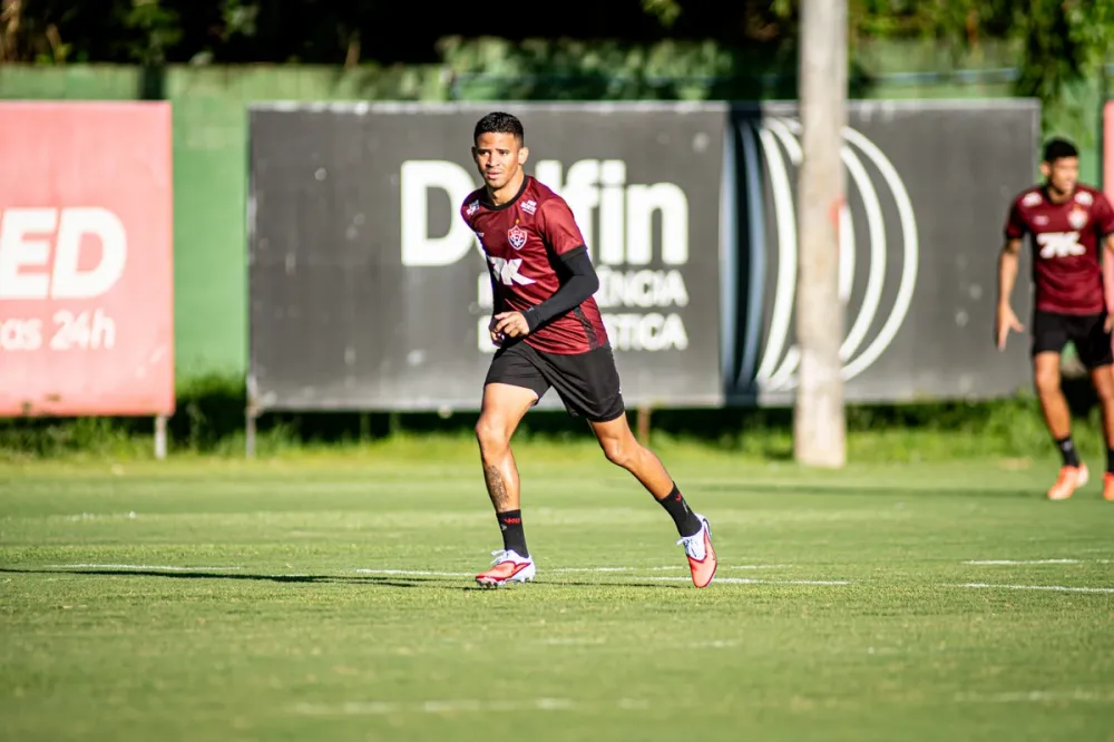 Fora do Z-4, Vitória enfrenta o Botafogo no Barradão para se afastar da zona de rebaixamento