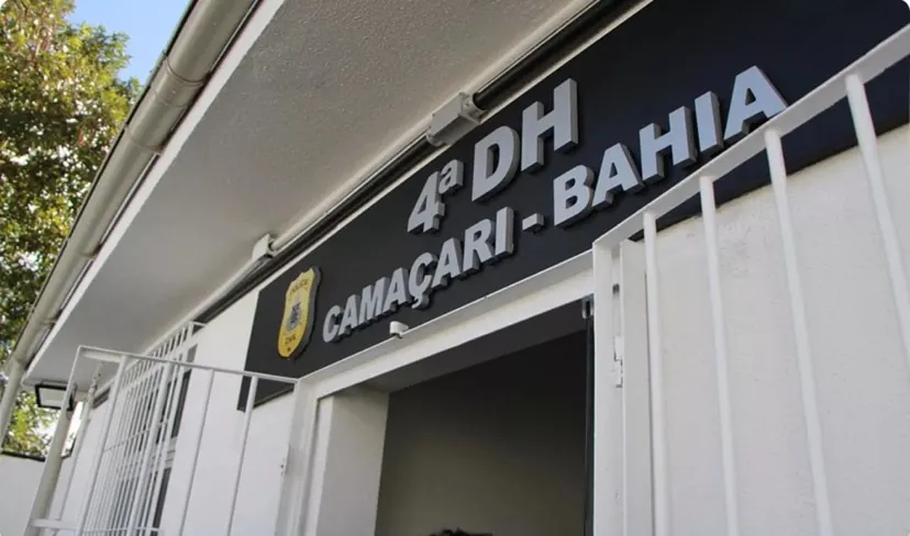 Mulher joga água fervente no companheiro durante briga em Camaçari