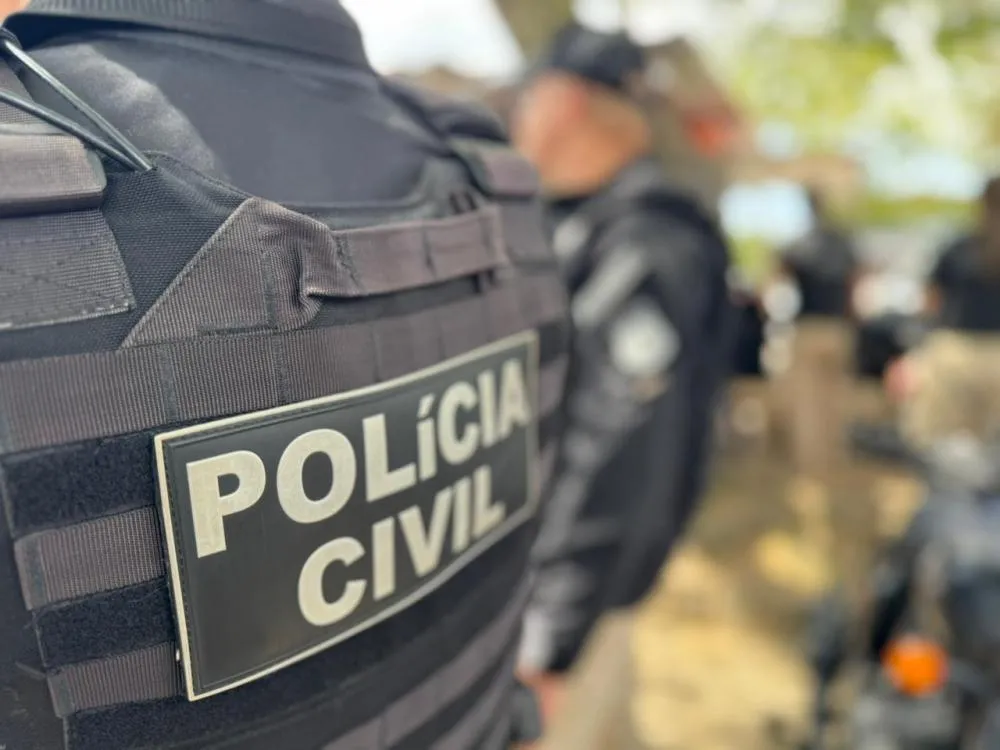 Polícia prende suspeito de vender drogas por aplicativo em Lauro de Freitas