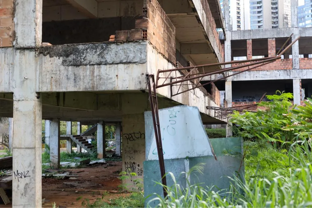Bahia tem R$ 1,5 bilhão em obras paralisadas segundo Tribunal de Contas da União 