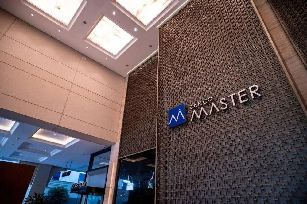 Banco Central oficializa liquidação da Master Corretora