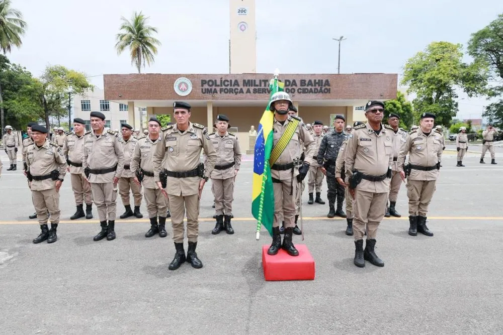 Dia da Bandeira é celebrado pela PM na Vila Militar do Bonfim