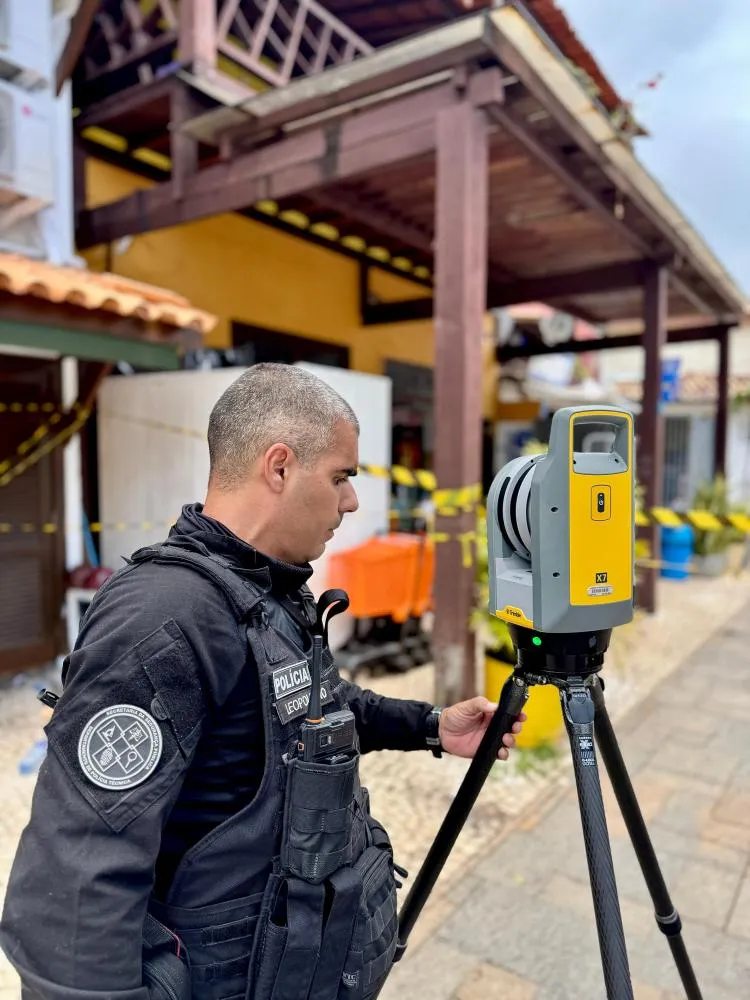 Peritos usam scanner 3D em nova perícia de incêndio que matou criança em Praia do Forte