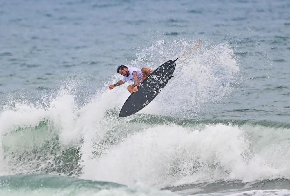 Praia do Forte recebe as três etapas do Tivoli Triple Crown Surf em dezembro