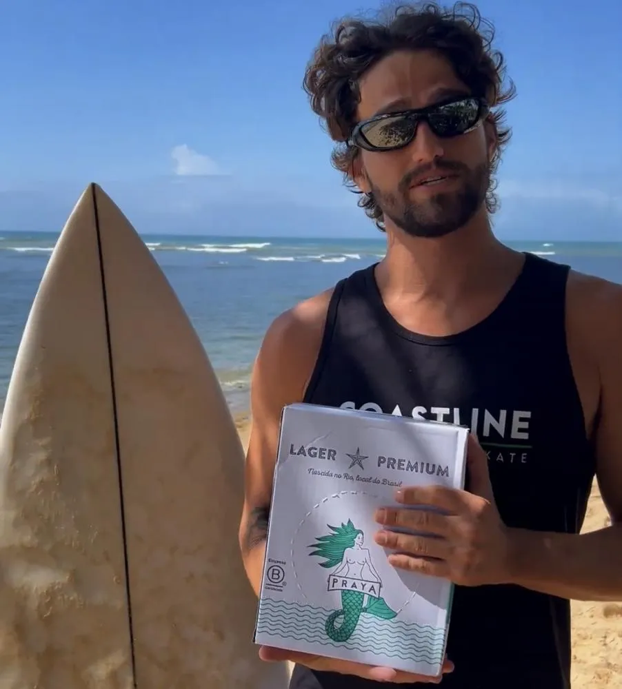 Surfista de Praia do Forte vence competição internacional e destaca o filmaker Rodrigo Ferraz