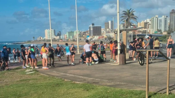 Corredora morre após sofrer parada cardíaca durante treino na orla de Salvador
