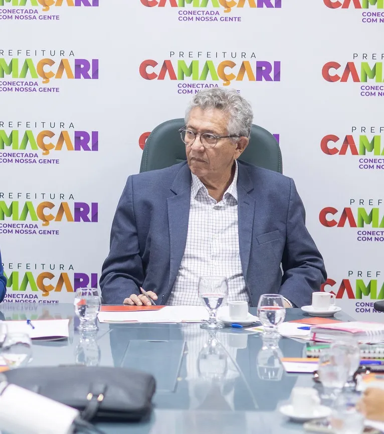 Caetano veta projeto que ampliaria fiscalização do transporte coletivo 