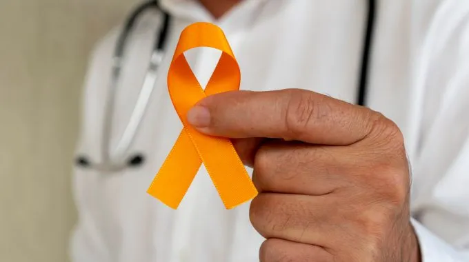 Com a chegada do verão, campanha Dezembro Laranja reforça alerta para prevenção do câncer de pele