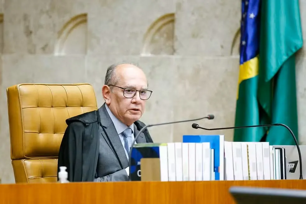 AGU solicita que Gilmar Mendes reveja decisão sobre denúncias contra ministros do STF
