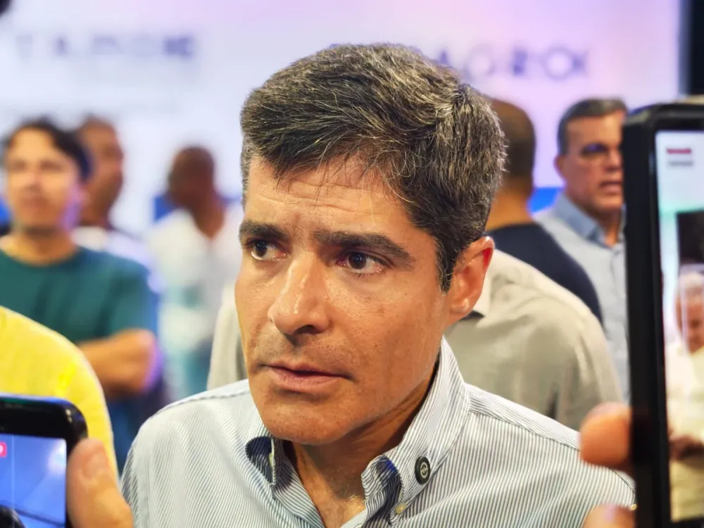 Neto critica postura de Jerônimo após auditoria do TCE apontar aumento na fila da regulação