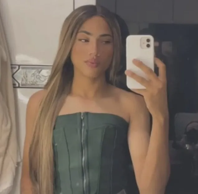 Motorista de aplicativo mata mulher trans com golpe de mata-leão