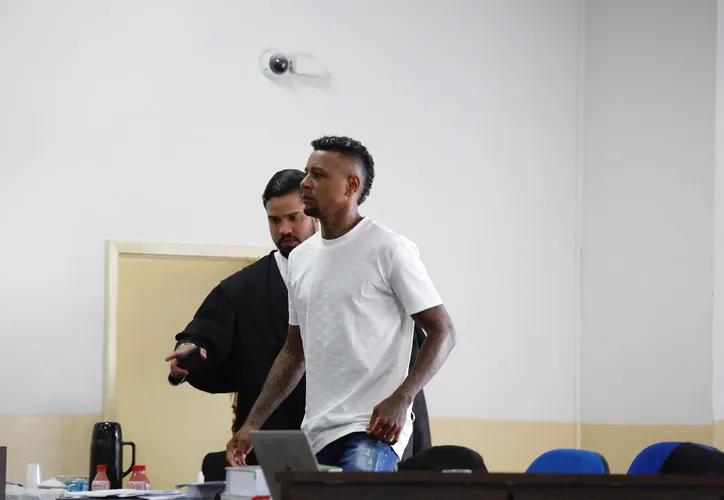 Justiça anula júri que absolveu Iuri Sheik da acusação de homicídio 